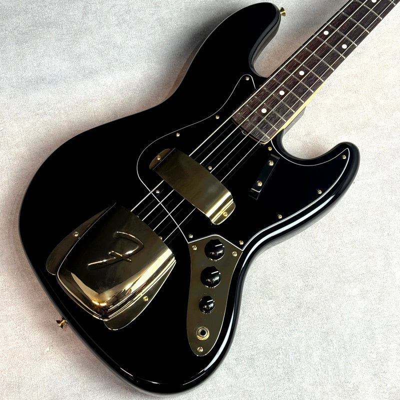 Fender Custom Shop 1962 Jazz Bass Matching Head Black NOS Gold Hardwea