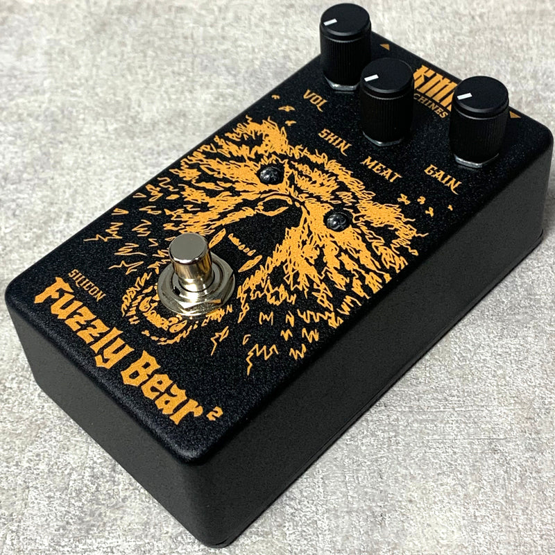 KMA MACHINES Fuzzy Bear 極悪ファズペダル 新品】 KMA Machines Fuzzly Bear 2【加古川店】