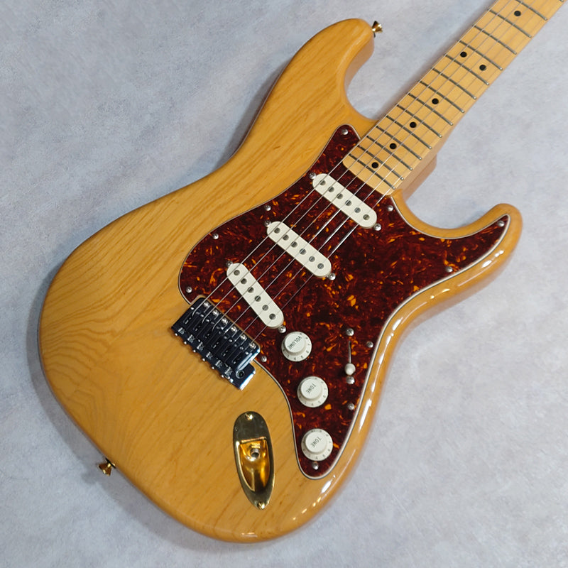 堅実な究極の 71年式モデル Fender （軽量3.2kg！） ST71 Japan エレキ