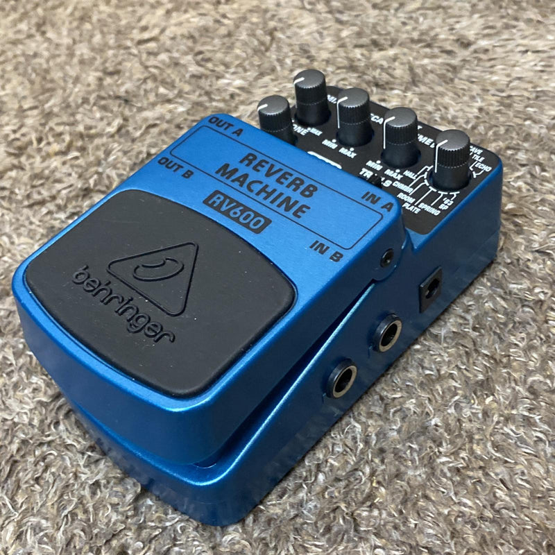 BEHRINGER RV600 REVERB MACHINE【尾張小牧店】