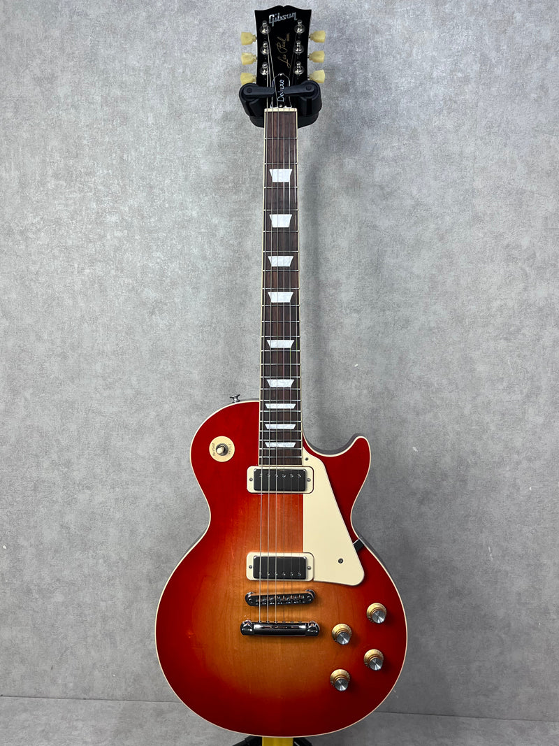 Gibson Les Paul 70s Deluxe【加古川店】