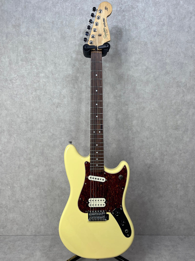 Squier by Fender Cyclone【加古川店】