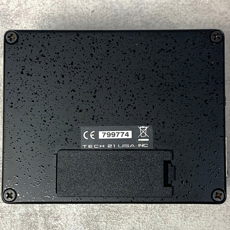 TECH21 SANSAMP BASS DRIVER DI V2【加古川店】