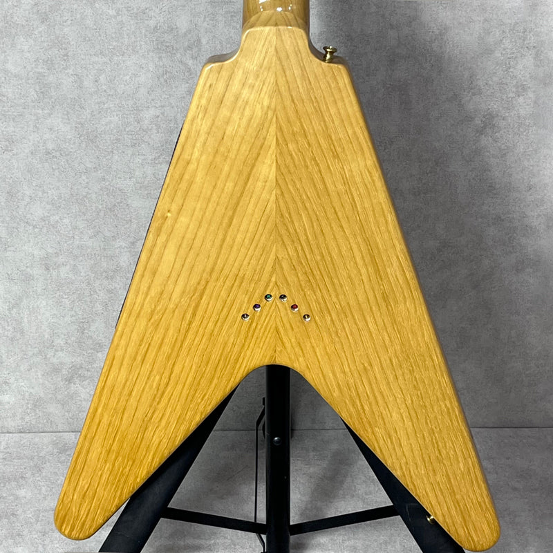 Gibson Custom Shop 1958 Korina Flying V Reissue VOS Natural Black Pick
