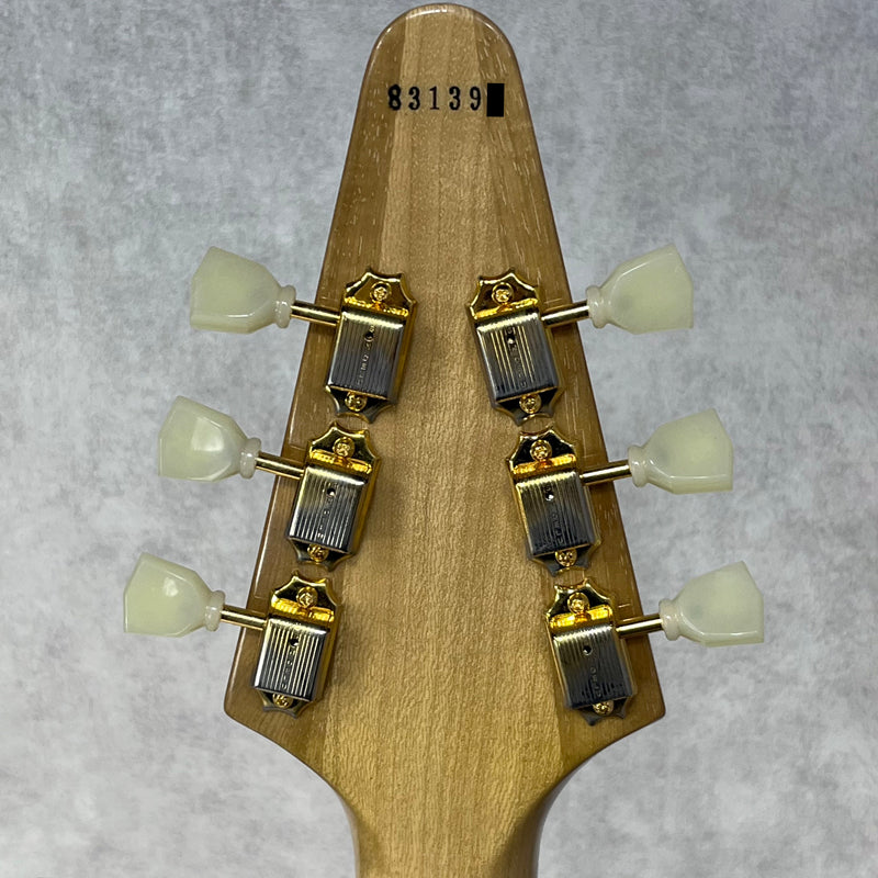 Gibson Custom Shop 1958 Korina Flying V Reissue VOS Natural Black Pick