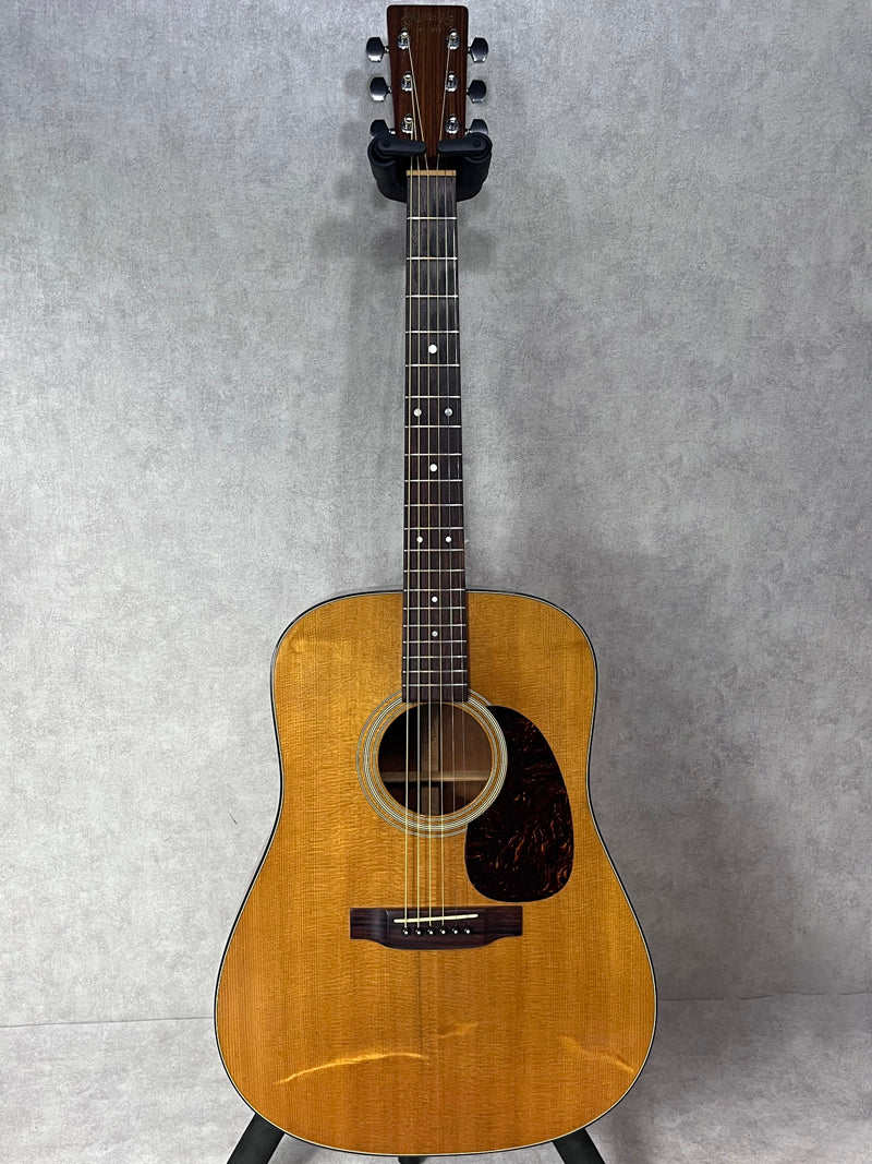 Martin D-18 2000年製 Martin 2000 D-18 【加古川店】