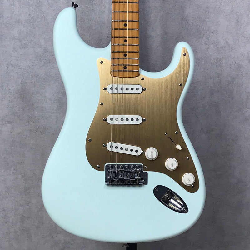 Squier by Fender 40th Anniversary Stratocaster Vintage Edition Satin Sonic Blue【加古川店】