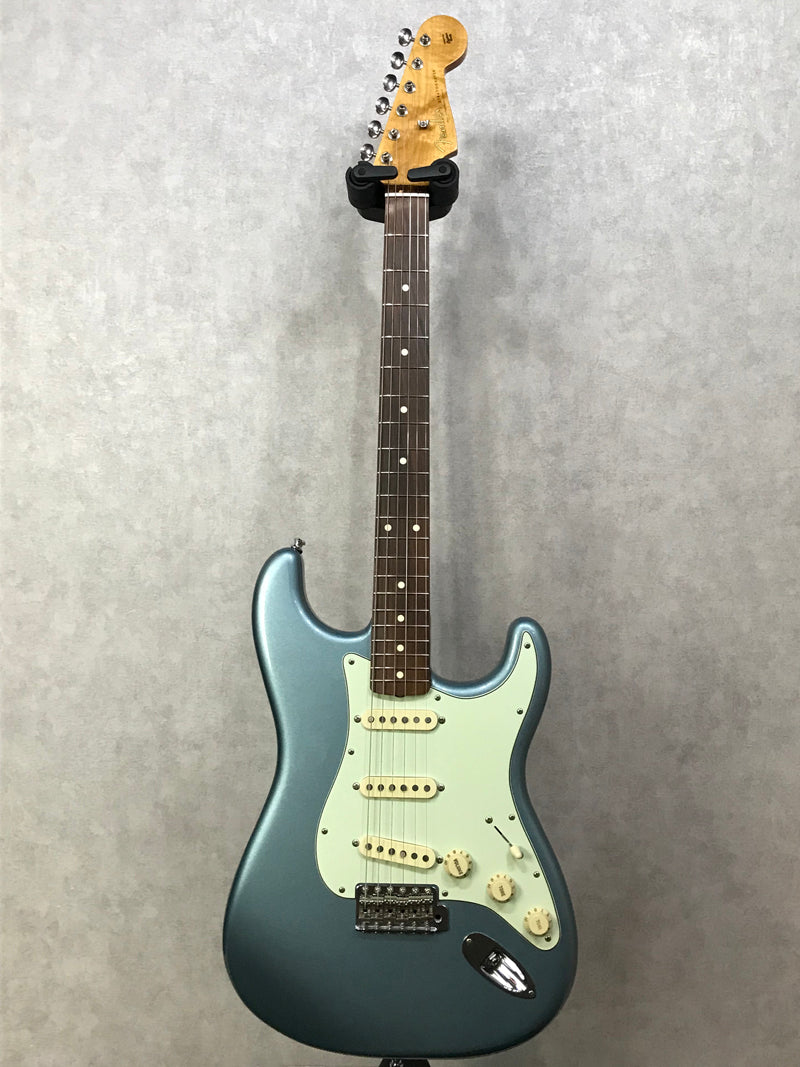 Fender Vintera 60s Stratocaster 【加古川店】