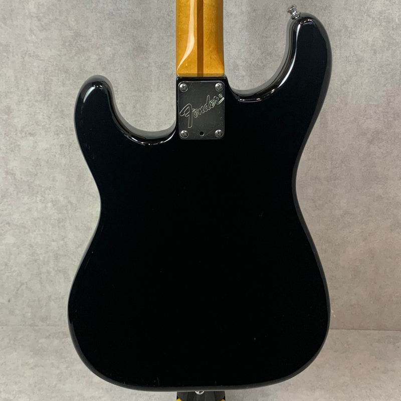 Fender 1983 Standard Stratocaster 【加古川店】
