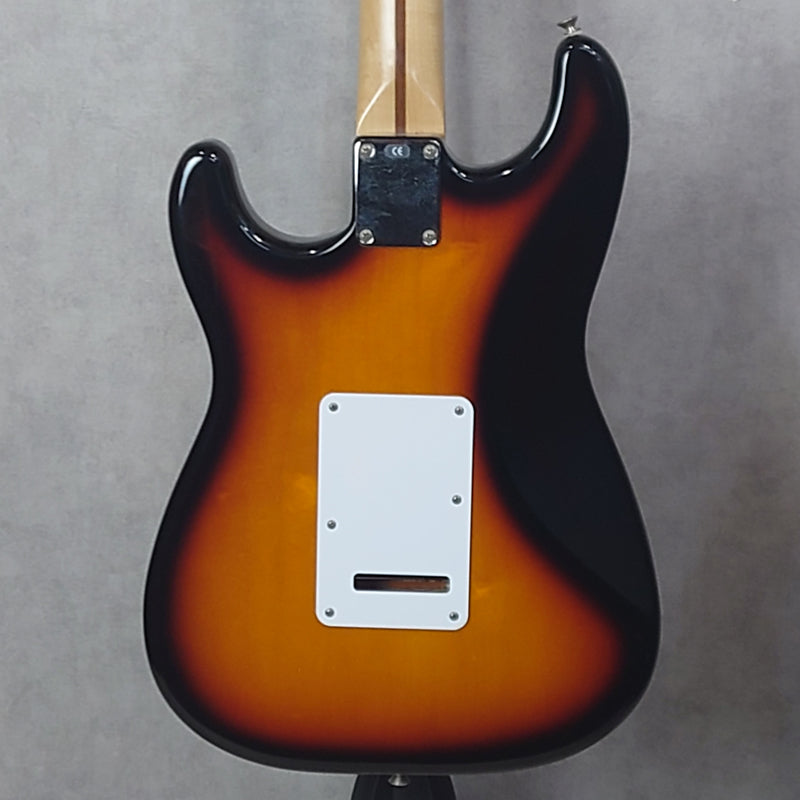 Fender Standard Stratocaster　【加古川店】