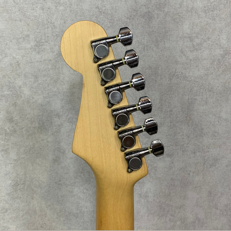 SALE／10%OFF Fender 激鳴り！Squier SERIES 日本製 Silver エレキ